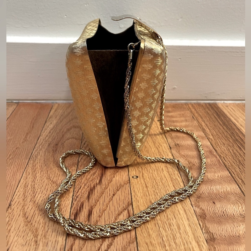Vintage 1960s Saks Fifth Avenue Original Hard Case Shoulder Bag in Gold - Picture 9 of 12